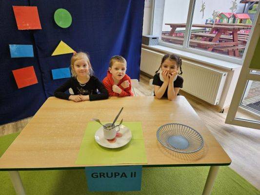 Grafika #10: 22.02.2024 Międzygrupowy konkurs matematyczny pn."Przybij piątkę"