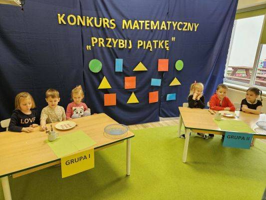 Grafika #13: 22.02.2024 Międzygrupowy konkurs matematyczny pn."Przybij piątkę"
