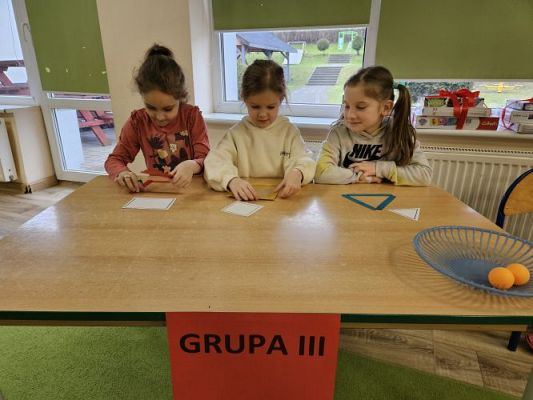 Grafika #25: 22.02.2024 Międzygrupowy konkurs matematyczny pn."Przybij piątkę"