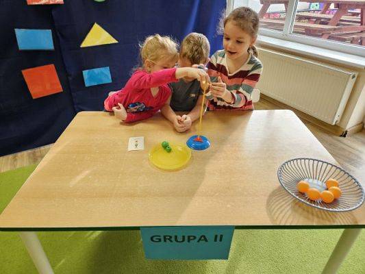 Grafika #51: 22.02.2024 Międzygrupowy konkurs matematyczny pn."Przybij piątkę"