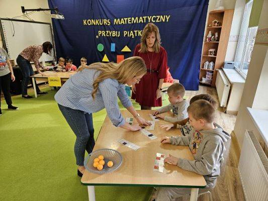 Grafika #57: 22.02.2024 Międzygrupowy konkurs matematyczny pn."Przybij piątkę"