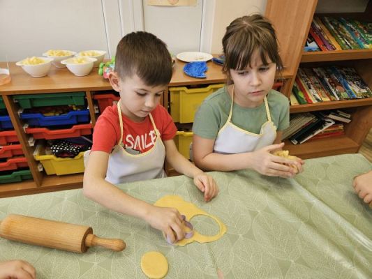 Grafika #14: 14-15.03.2024 Wielkanocne warsztaty cukiernicze w gr III