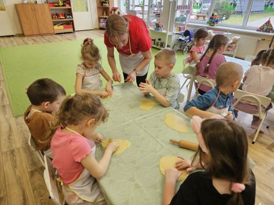 Grafika #18: 14-15.03.2024 Wielkanocne warsztaty cukiernicze w gr III