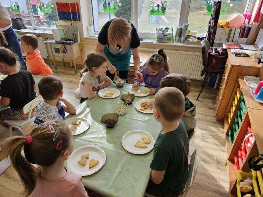 Grafika #29: 14-15.03.2024 Wielkanocne warsztaty cukiernicze w gr III