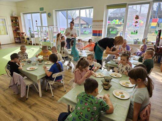 Grafika #45: 14-15.03.2024 Wielkanocne warsztaty cukiernicze w gr III