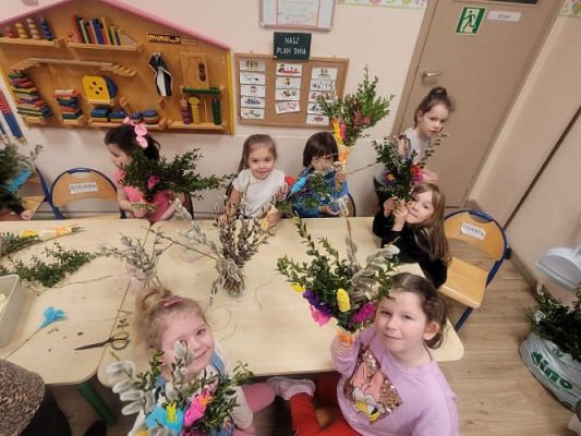 Grafika #7: 13.03.2024 Palmy wielkanocne - Warsztaty kreatywne w gr II