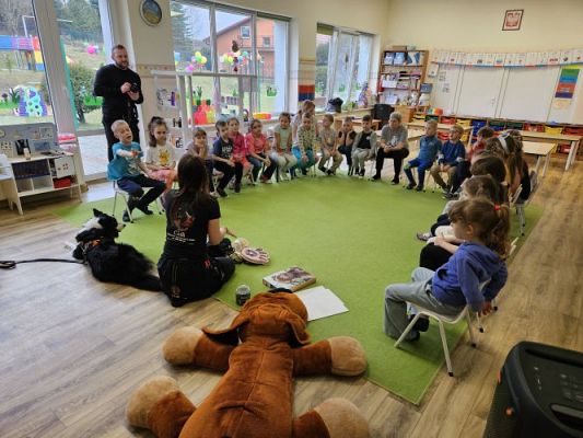 Grafika #25: 12.03.2024 Dogoterapia - gr III