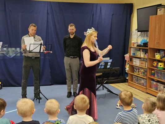 Grafika #28: 09.04.2024 Koncert muzyczny pt. "Zagadkowy świat Disneya"