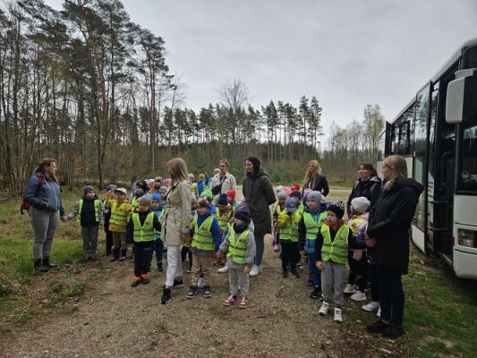 Grafika #4: 08.04.2024 Wycieczka do lasu - spotkanie z leśnikiem