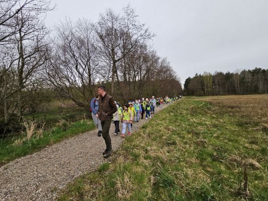 Grafika #60: 08.04.2024 Wycieczka do lasu - spotkanie z leśnikiem