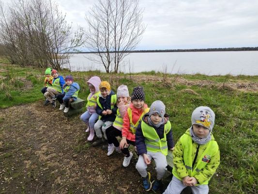 Grafika #92: 08.04.2024 Wycieczka do lasu - spotkanie z leśnikiem