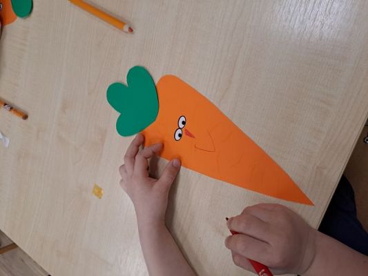 Grafika #3: 05.04.2024 Dzień Marchewki gr 2