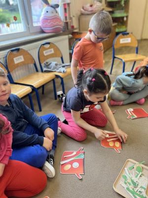 Grafika #10: 05.04.2024 Dzień Marchewki gr 2