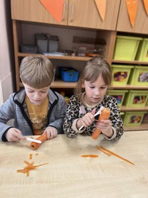 Grafika #27: 05.04.2024 Dzień Marchewki gr 2