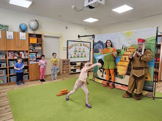 Grafika #26: 27.03.2024 Przedstawienie teatralne pt. "Pipi Langstrumpf"