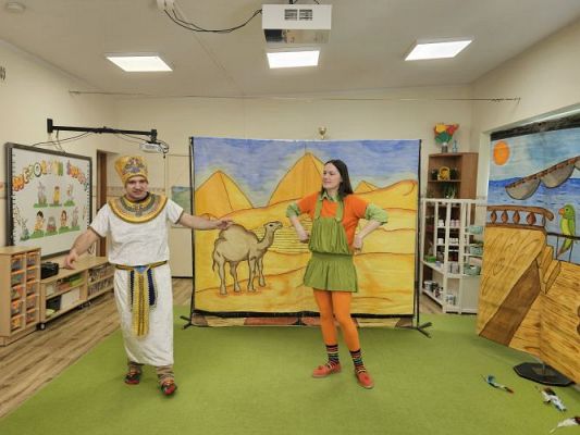 Grafika #32: 27.03.2024 Przedstawienie teatralne pt. "Pipi Langstrumpf"