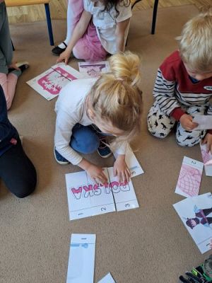 Grafika #6: 29.04.2024 Zajęcia edukacyjne Święta Majowe gr2