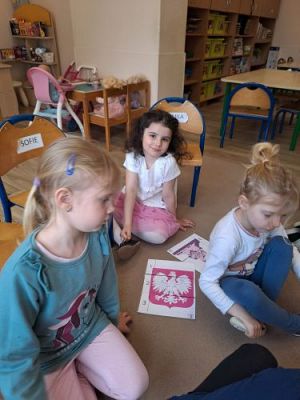 Grafika #7: 29.04.2024 Zajęcia edukacyjne Święta Majowe gr2