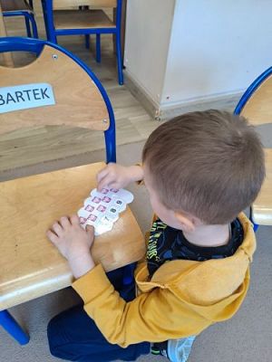 Grafika #18: 29.04.2024 Zajęcia edukacyjne Święta Majowe gr2