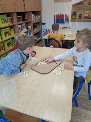 Grafika #25: 29.04.2024 Zajęcia edukacyjne Święta Majowe gr2