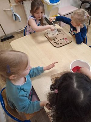 Grafika #28: 29.04.2024 Zajęcia edukacyjne Święta Majowe gr2