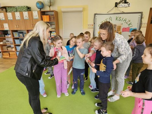 Grafika #29: 24.04.2024 Dzień Książki - spotkanie edukacyjno-czytelnicze z Panią Alicją Kisielewską