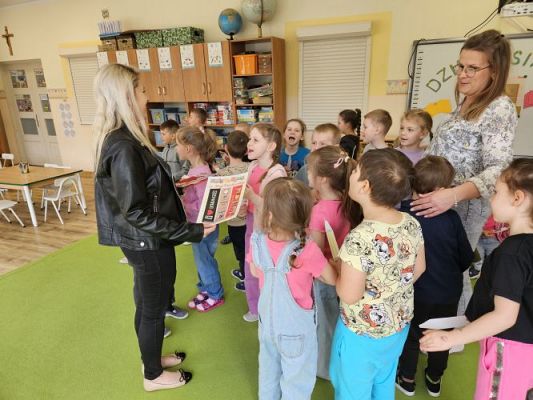 Grafika #31: 24.04.2024 Dzień Książki - spotkanie edukacyjno-czytelnicze z Panią Alicją Kisielewską