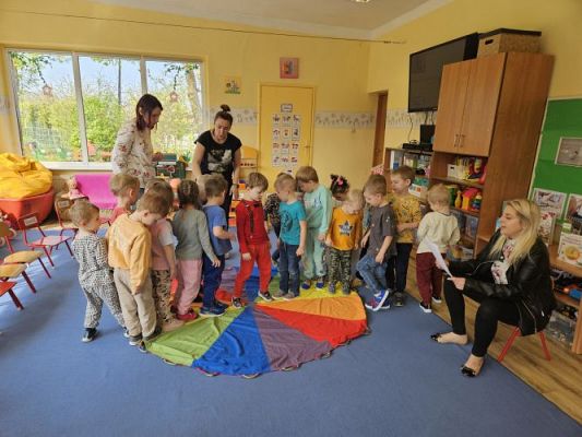 Grafika #52: 24.04.2024 Dzień Książki - spotkanie edukacyjno-czytelnicze z Panią Alicją Kisielewską