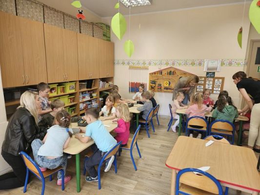Grafika #81: 24.04.2024 Dzień Książki - spotkanie edukacyjno-czytelnicze z Panią Alicją Kisielewską
