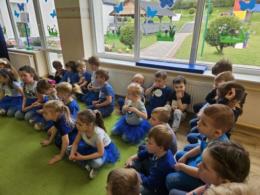 Grafika #20: 22.04.2024 Niebieskie Igrzyska