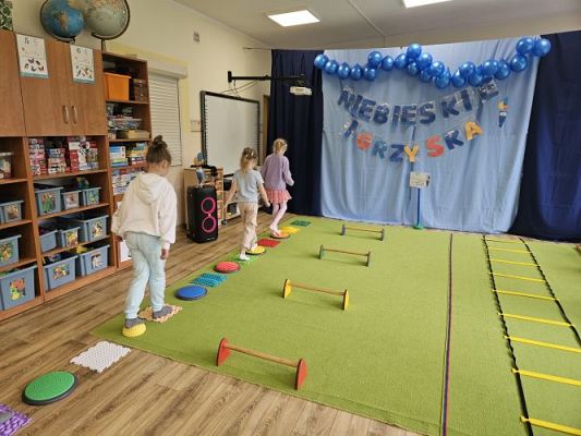 Grafika #41: 22.04.2024 Niebieskie Igrzyska