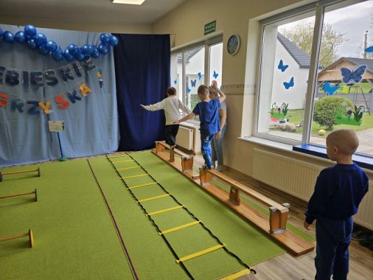 Grafika #42: 22.04.2024 Niebieskie Igrzyska