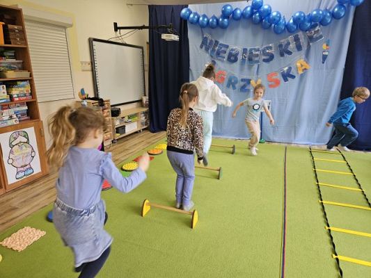 Grafika #47: 22.04.2024 Niebieskie Igrzyska