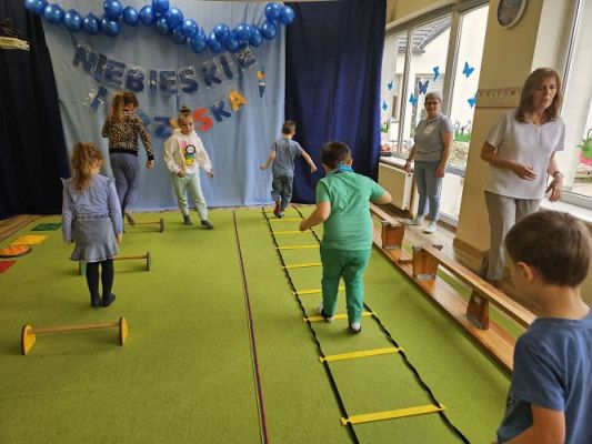 Grafika #48: 22.04.2024 Niebieskie Igrzyska