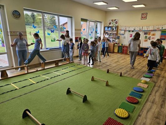 Grafika #55: 22.04.2024 Niebieskie Igrzyska