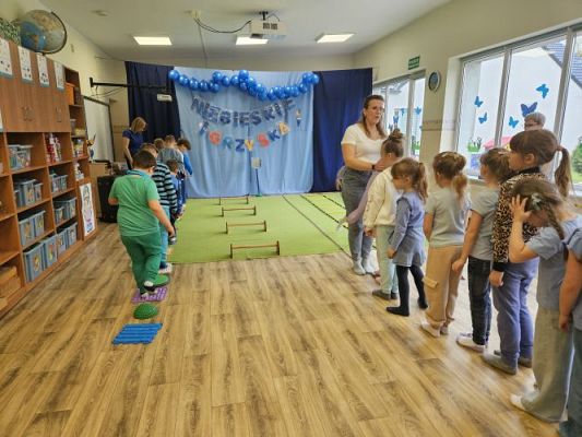 Grafika #59: 22.04.2024 Niebieskie Igrzyska