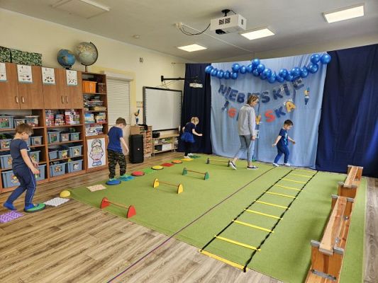 Grafika #76: 22.04.2024 Niebieskie Igrzyska