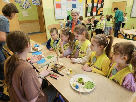 Grafika #5: 19.04.2024 Dzień Ziemi i Dzień Odnawialnych źródeł energii w Szkole Podstawowej w Wicku - cz.II