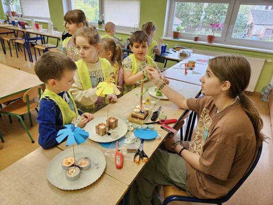 Grafika #11: 19.04.2024 Dzień Ziemi i Dzień Odnawialnych źródeł energii w Szkole Podstawowej w Wicku - cz.II