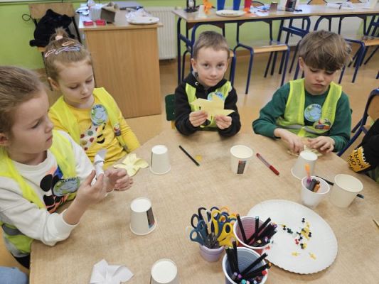 Grafika #30: 19.04.2024 Dzień Ziemi i Dzień Odnawialnych źródeł energii w Szkole Podstawowej w Wicku - cz.II