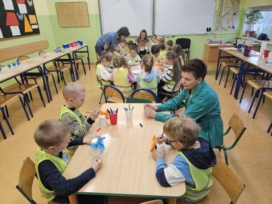 Grafika #43: 19.04.2024 Dzień Ziemi i Dzień Odnawialnych źródeł energii w Szkole Podstawowej w Wicku - cz.II