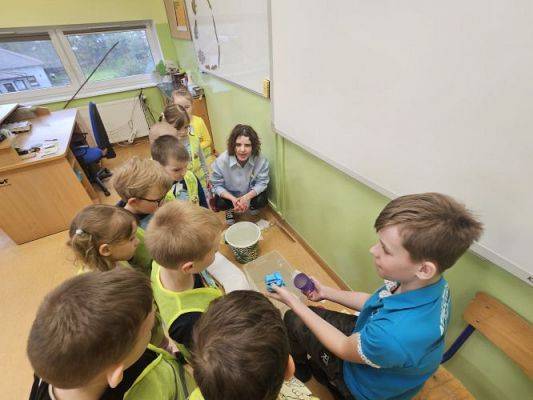 Grafika #52: 19.04.2024 Dzień Ziemi i Dzień Odnawialnych źródeł energii w Szkole Podstawowej w Wicku - cz.II