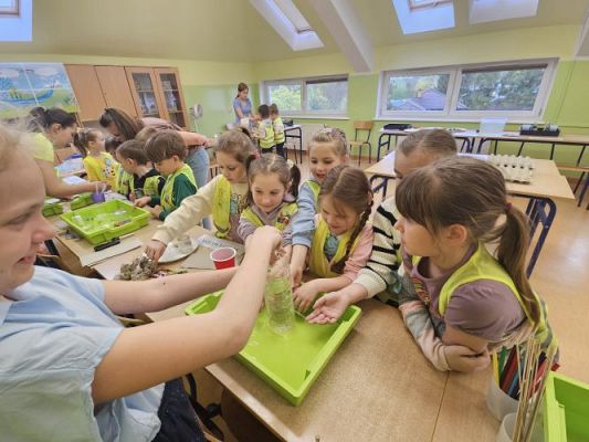 Grafika #59: 19.04.2024 Dzień Ziemi i Dzień Odnawialnych źródeł energii w Szkole Podstawowej w Wicku - cz.II