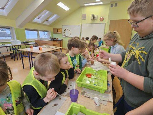 Grafika #63: 19.04.2024 Dzień Ziemi i Dzień Odnawialnych źródeł energii w Szkole Podstawowej w Wicku - cz.II