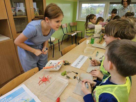 Grafika #74: 19.04.2024 Dzień Ziemi i Dzień Odnawialnych źródeł energii w Szkole Podstawowej w Wicku - cz.II