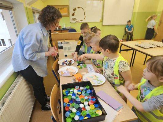 Grafika #83: 19.04.2024 Dzień Ziemi i Dzień Odnawialnych źródeł energii w Szkole Podstawowej w Wicku - cz.II