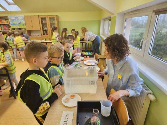 Grafika #85: 19.04.2024 Dzień Ziemi i Dzień Odnawialnych źródeł energii w Szkole Podstawowej w Wicku - cz.II