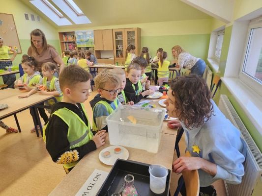 Grafika #86: 19.04.2024 Dzień Ziemi i Dzień Odnawialnych źródeł energii w Szkole Podstawowej w Wicku - cz.II