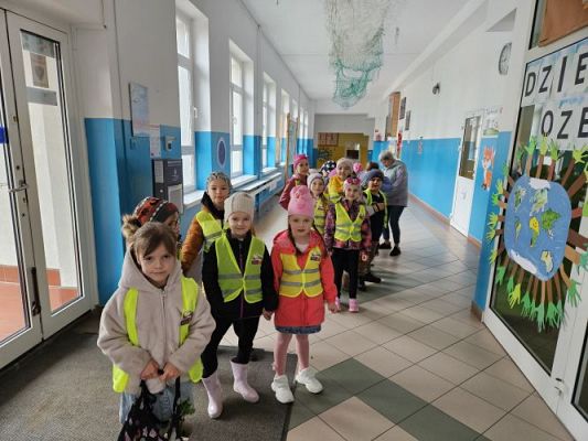 Grafika #1: 19.04.2024 Dzień Ziemi i Dzień Odnawialnych źródeł energii w Szkole Podstawowej w Wicku - cz.I