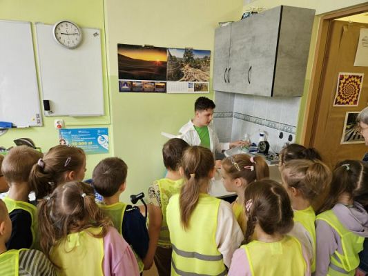 Grafika #7: 19.04.2024 Dzień Ziemi i Dzień Odnawialnych źródeł energii w Szkole Podstawowej w Wicku - cz.I